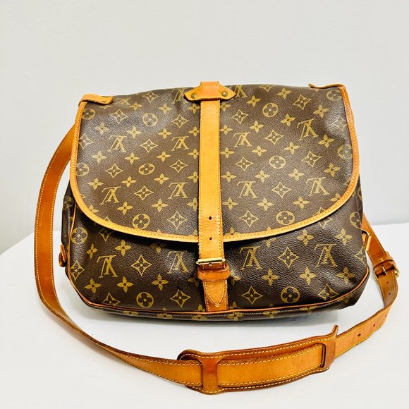 AUTHENTIC LOUIS VUITTON MONOGRAM SAUMUR 35 MADE IN FRANCE AR1924 - Picture 3 of 16